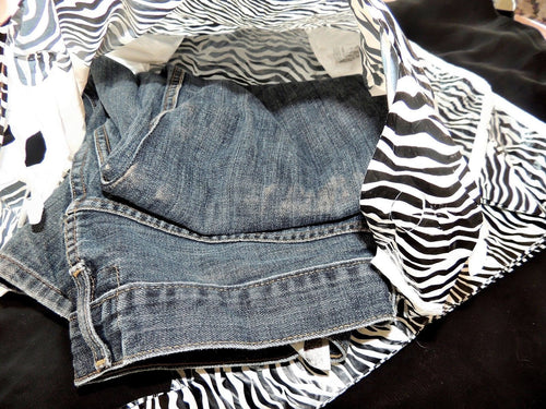 100 Zebra Plastic11