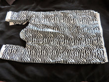 100 Zebra Plastic11"x21" T-Shirt Bags Wholesale Animal W\Handle Retail Gift Bags - ShipNFun