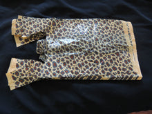 200 Zebra and Leopard Plastic T-Shirt Bags 8x5x16 Wholesale Animal W\Handle Bags - ShipNFun